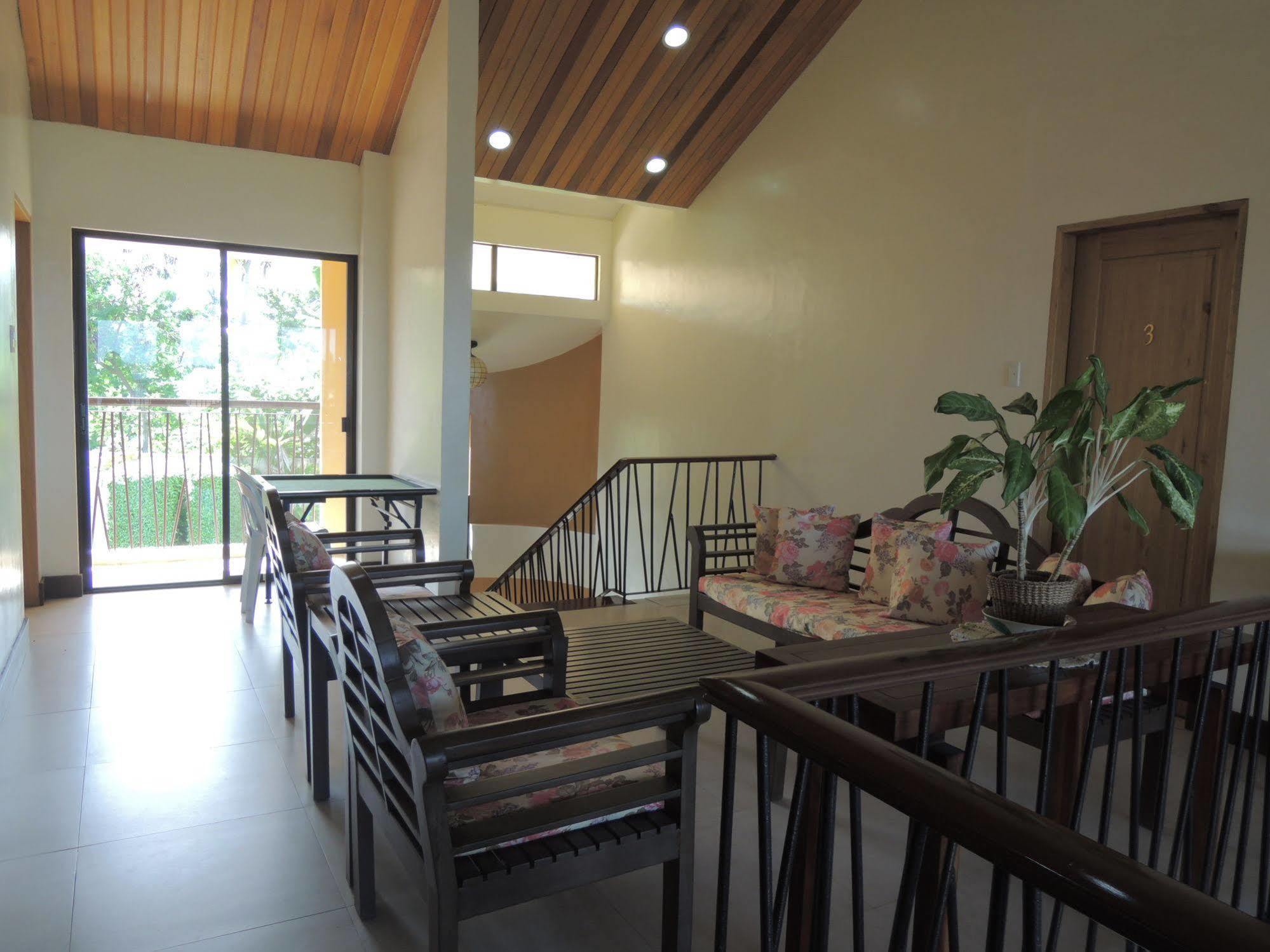 Palms Seaside Inn And Resort Medellin Exterior foto